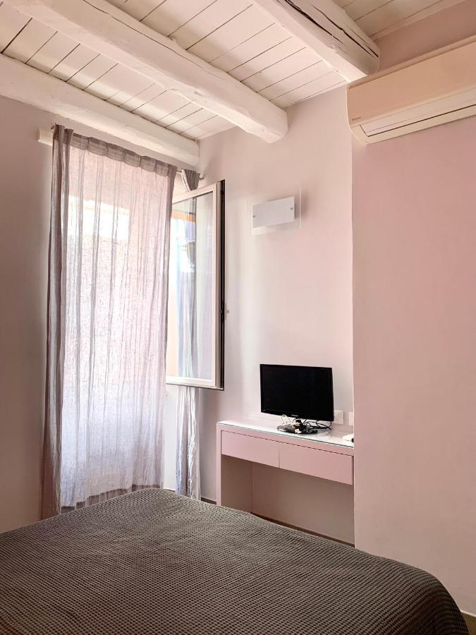 L'Angolo Di Mare Centro Di Sirolo Exterior foto